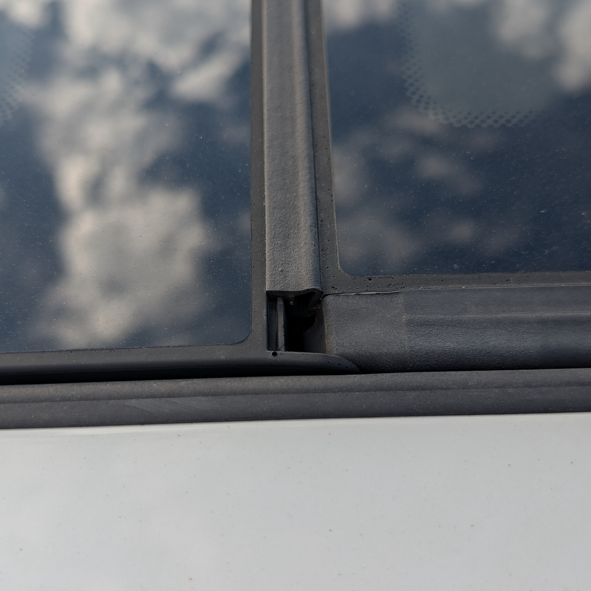 BMW  - Sunroof - Gap Filler Repair Kit (X3 G01 F97, X4 G02 F98, X5 G05 F95, X6 G06 F96, X7 G07)